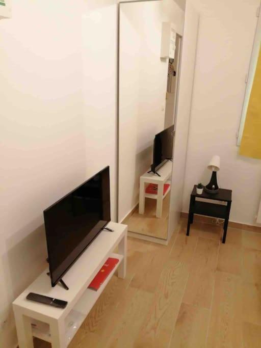 Cosy Studio Сен-Дени Экстерьер фото